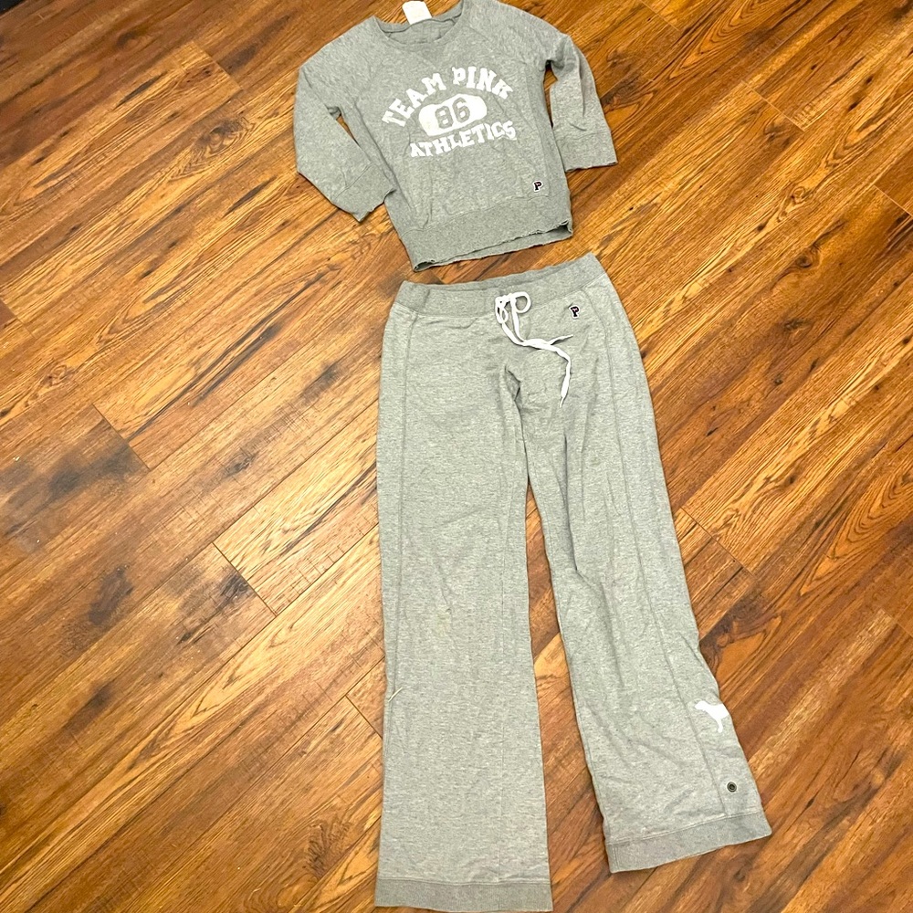 Vintage Victoria's Secret Pink Sweat Suit. Small.